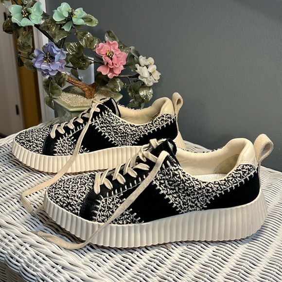 Dolce Vita Shoes - Dolce Vita Dolen Platform Sneakers